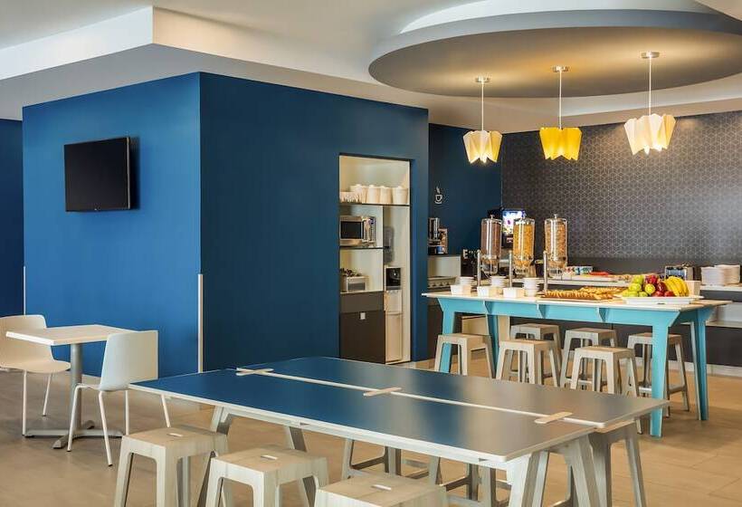 Fotos del hotel One Monterrey Tecnologico:  4