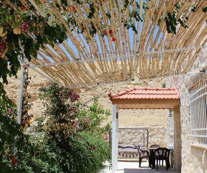 هتل Petra Bed & Breakfast