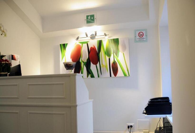 هتل Suite Fontana Di Trevi