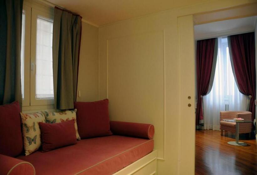 هتل Suite Fontana Di Trevi