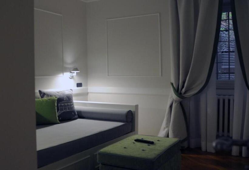 هتل Suite Fontana Di Trevi