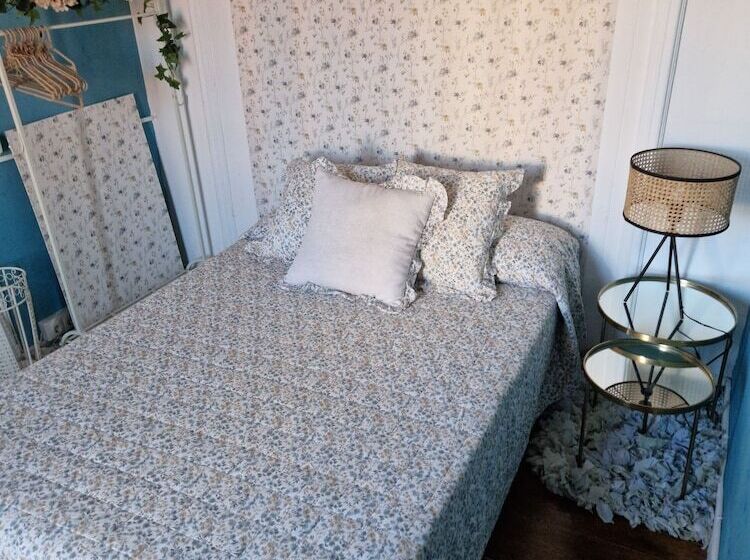 هتل Theplacetobe B&b