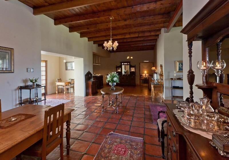 هتل Thylitshia Villa Country Guest House