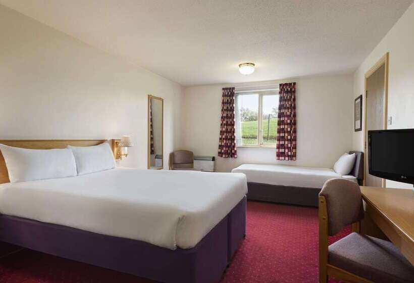 בית מלון כפרי Days Inn Tewkesbury