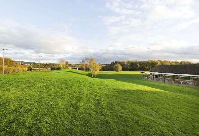 בית מלון כפרי Days Inn Tewkesbury