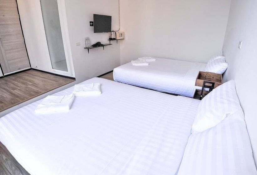 Fotos del hotel Glur Phuket Patong Beach:  2