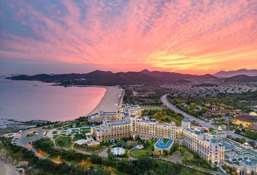 בית מלון כפרי Hilton Dalian Golden Pebble Beach Resort