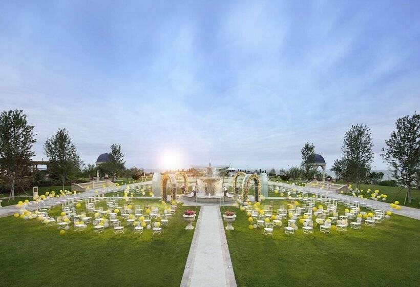 Fotos del hotel Hilton Dalian Golden Pebble Beach Resort:  60