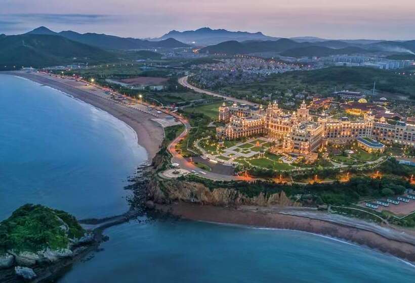 Fotos del hotel Hilton Dalian Golden Pebble Beach Resort:  13