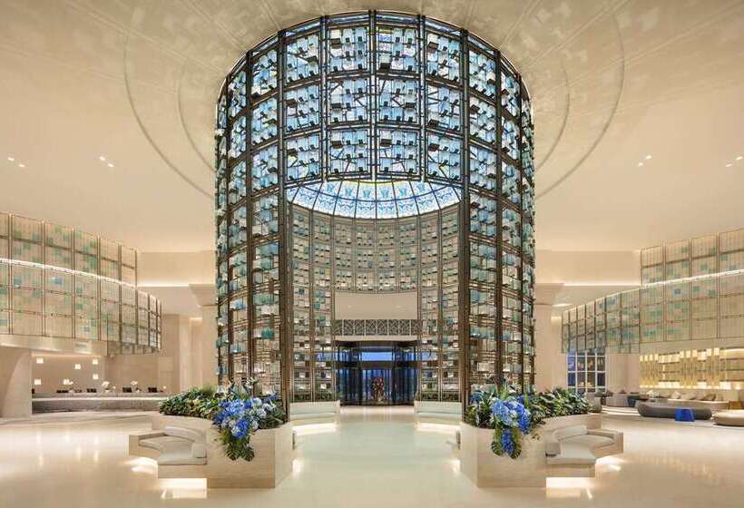 هتل Hilton Dalian Golden Pebble Beach Resort