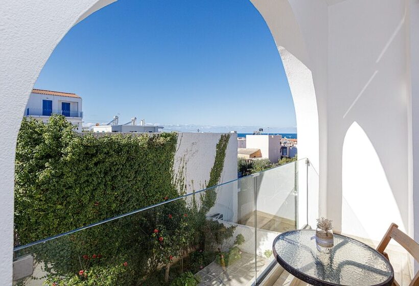 هتل Kasteli Studios & Apartments