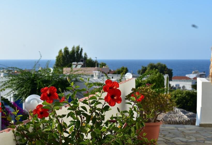هتل Kasteli Studios & Apartments