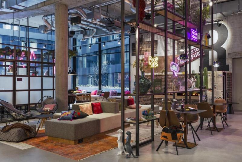 هتل Moxy Frankfurt City Center