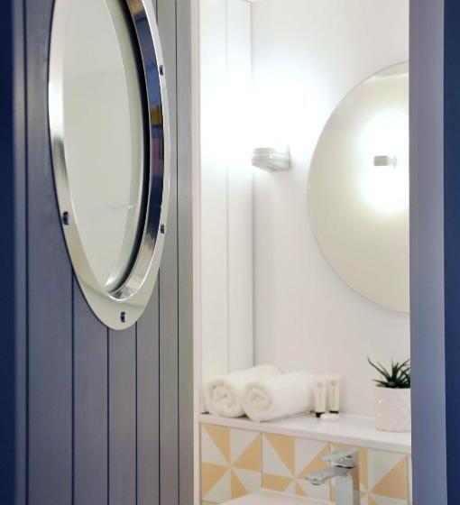 Fotos del hotel Room2 Southampton Hometel:  18