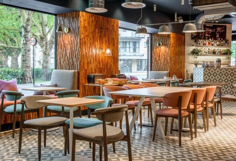 Fotos del hotel Room2 Southampton Hometel:  50