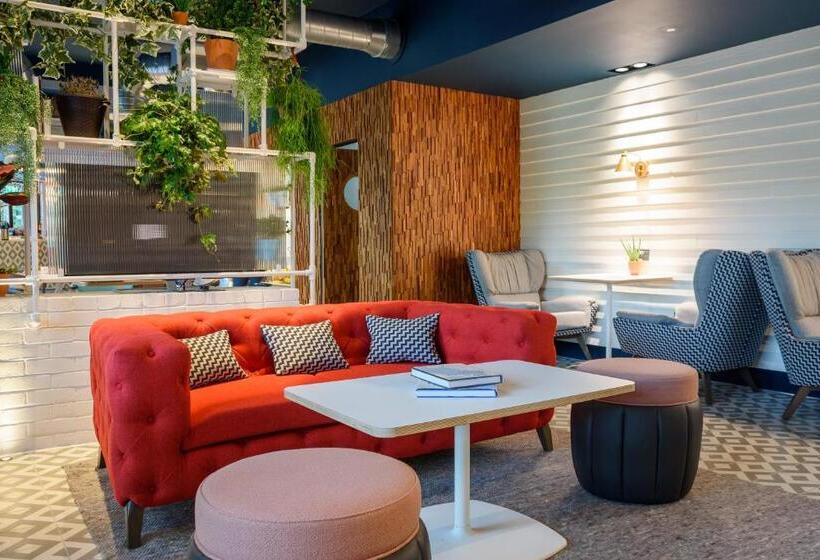 Fotos del hotel Room2 Southampton Hometel:  46