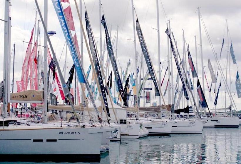 Fotos del hotel Room2 Southampton Hometel:  32