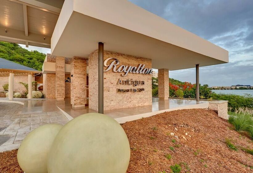 هتل Royalton Antigua, An Autograph Collection All Inclusive Resort