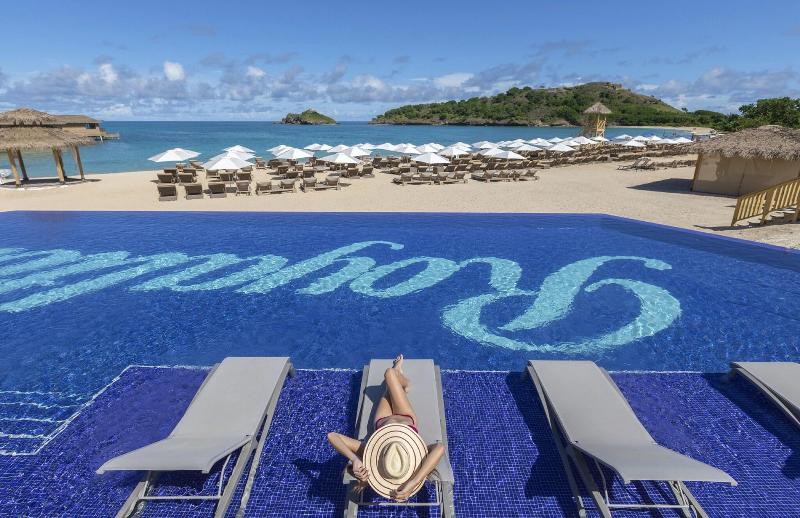 هتل Royalton Antigua, An Autograph Collection All Inclusive Resort