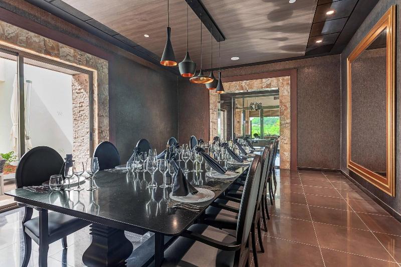 هتل Royalton Antigua, An Autograph Collection All Inclusive Resort