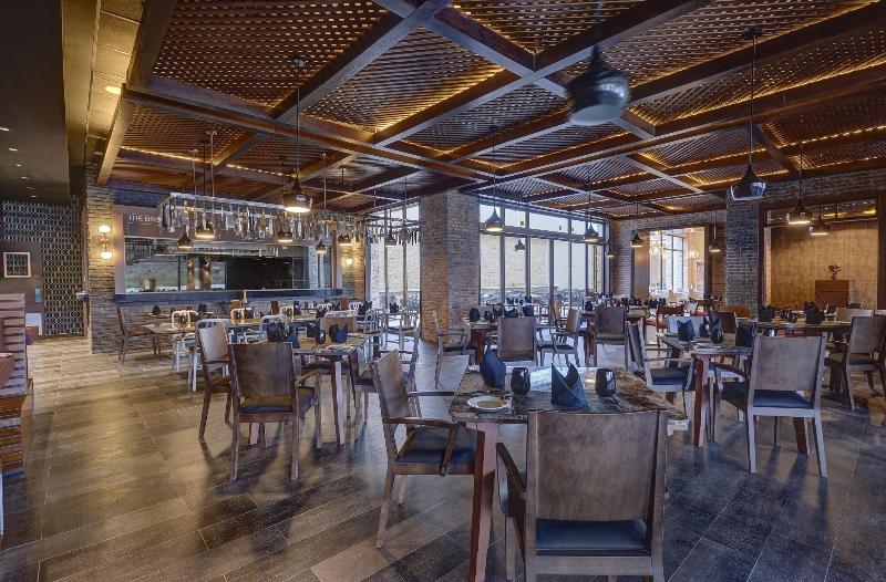 هتل Royalton Antigua, An Autograph Collection All Inclusive Resort