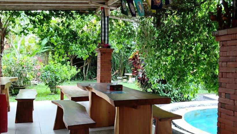 تختخواب و صبحانه Baliwid Villa Ubud