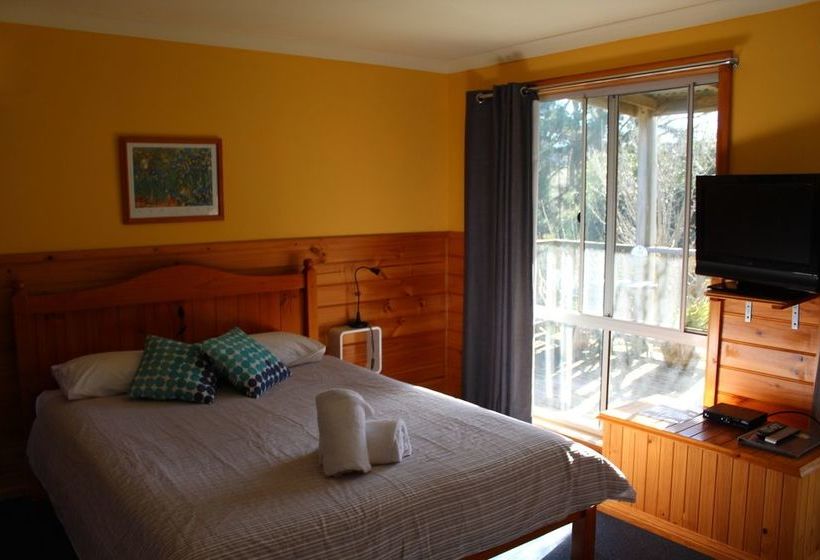 Clifton Beach Lodge