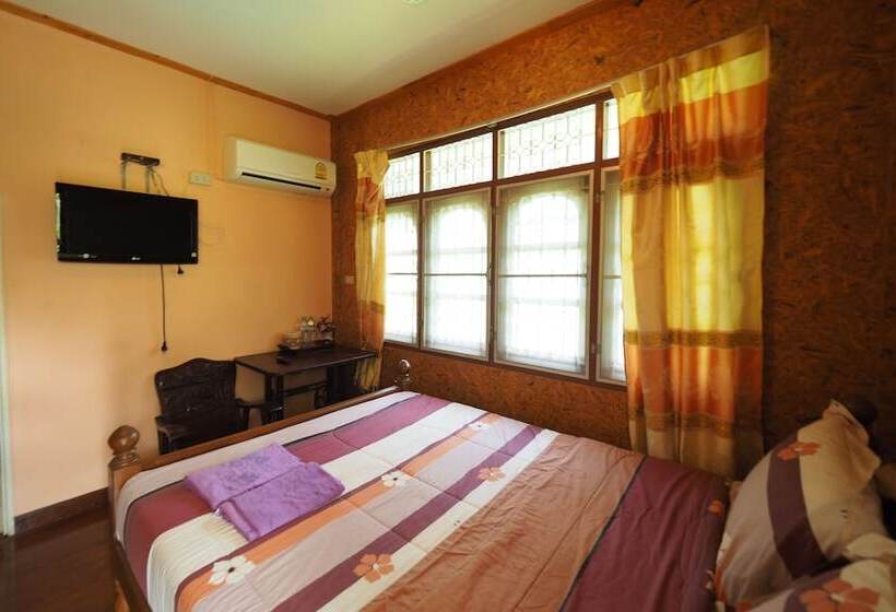 هتل Baan Suanjarean Resort