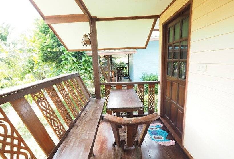 هتل Baan Suanjarean Resort