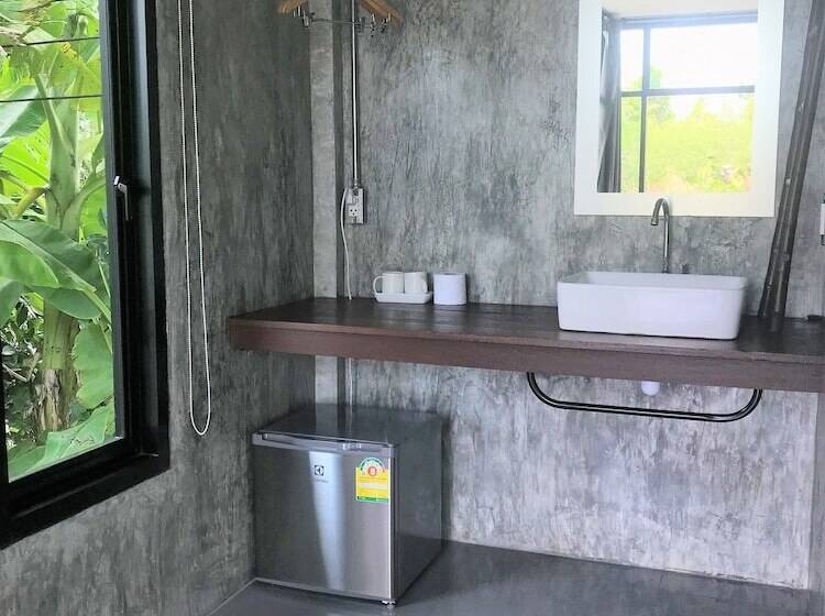 هتل Baannok Plaina Homestay