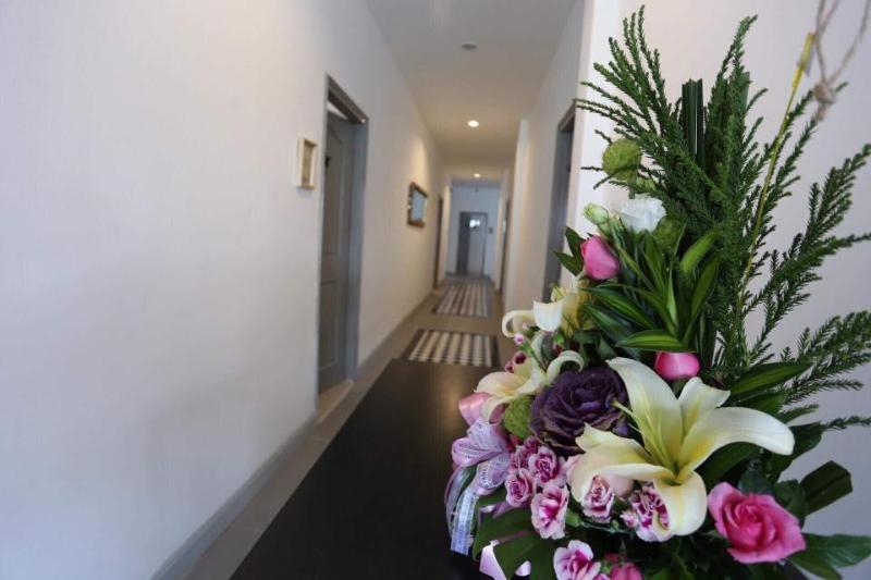 Bloom Boutique Hotel & Cafe