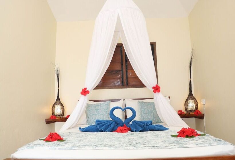 هتل Blue Bay Resort