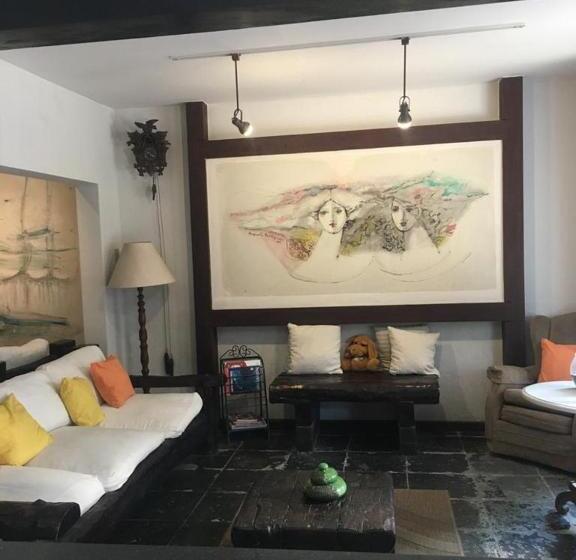 هتل Casa Encantada