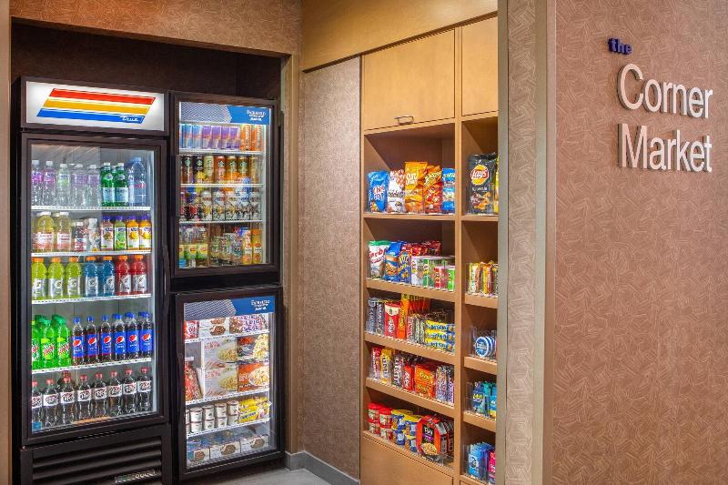 هتل Fairfield Inn & Suites By Marriott Mcpherson