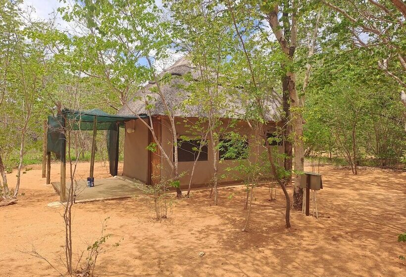 هتل Irock Lodge