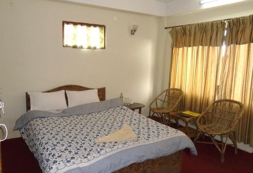 Fotos del hotel Nagarkot Holiday Inn:  37