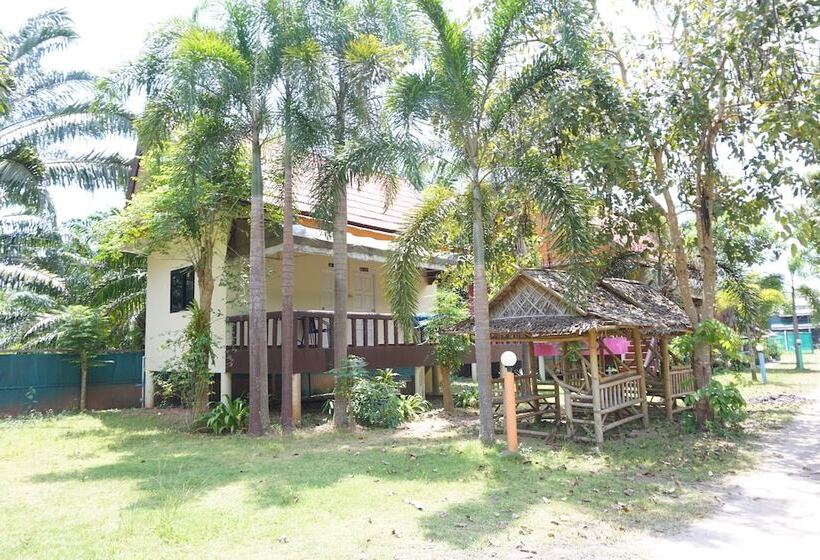 هتل Paifha Beach Resort