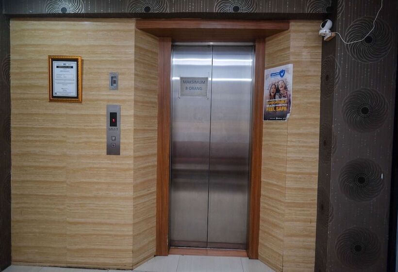 Fotos del hotel Reddoorz Plus @ Grand Populer: 1 Fotos del hotel Reddoorz Plus @ Grand Populer: 1