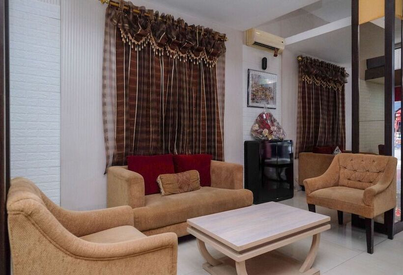 Fotos del hotel Reddoorz Plus @ Grand Populer:  47