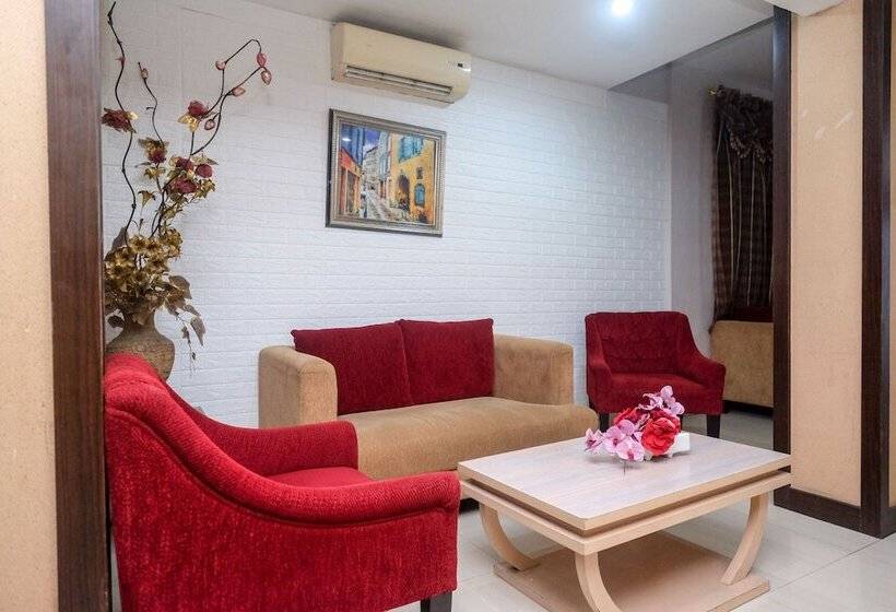 Fotos del hotel Reddoorz Plus @ Grand Populer:  46