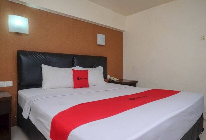 Fotos del hotel Reddoorz Plus @ Grand Populer:  48