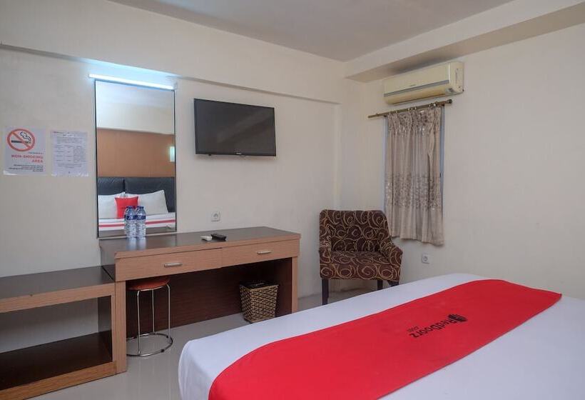 Fotos del hotel Reddoorz Plus @ Grand Populer:  45