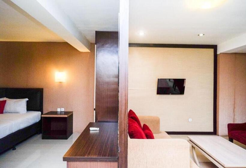 Fotos del hotel Reddoorz Plus @ Grand Populer:  49