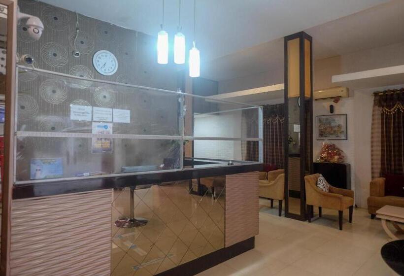 Fotos del hotel Reddoorz Plus @ Grand Populer:  54