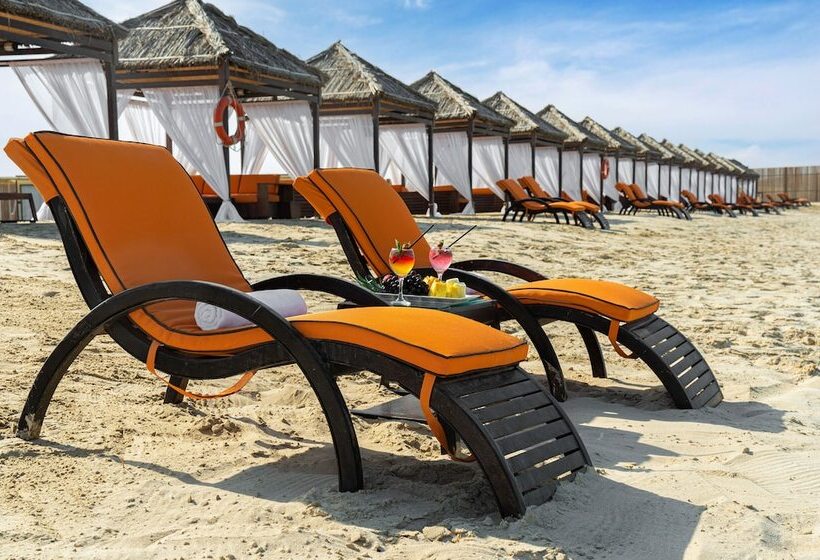 هتل Regency Sealine Camp