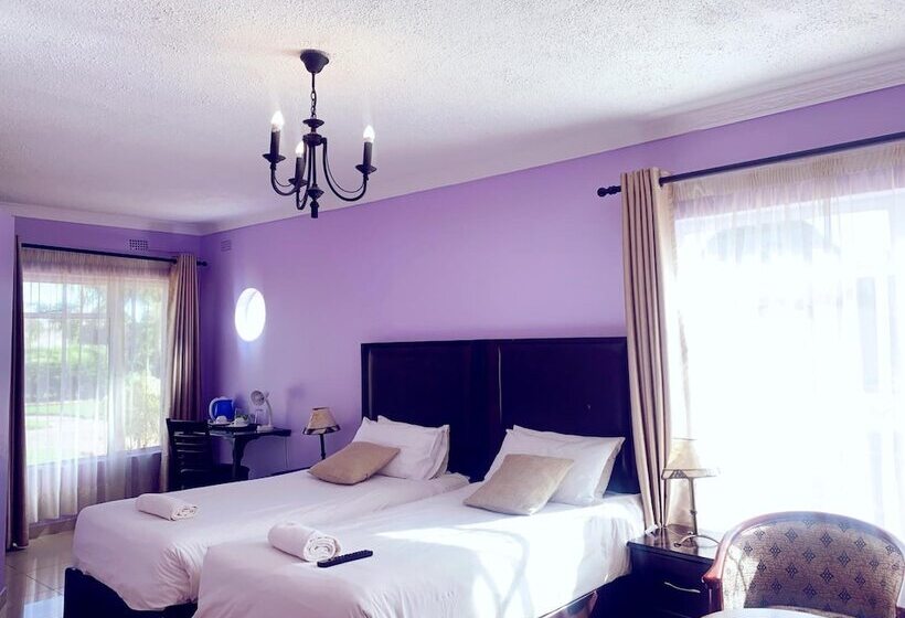 ホテル Riverstone Guest Lodge