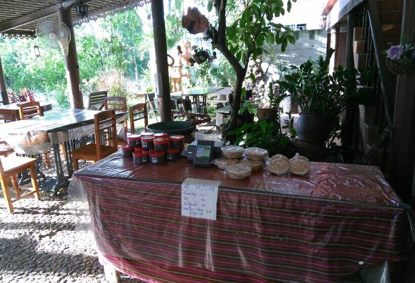 هتل Rueanphen Homestay