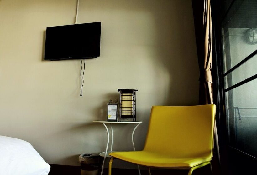 בית מלון כפרי Soft Dormtel Night Bazaar