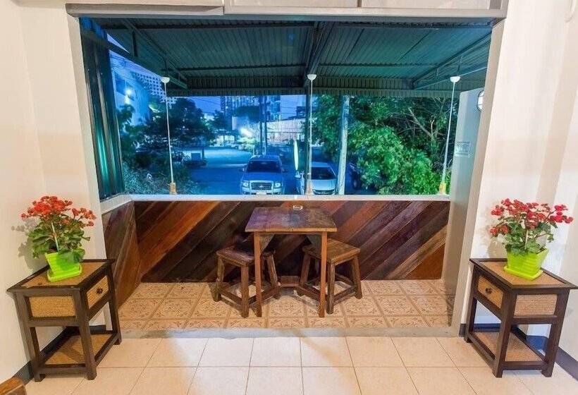 בית מלון כפרי Soft Dormtel Night Bazaar