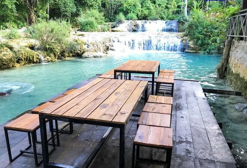 هتل Vanvisa At The Falls
